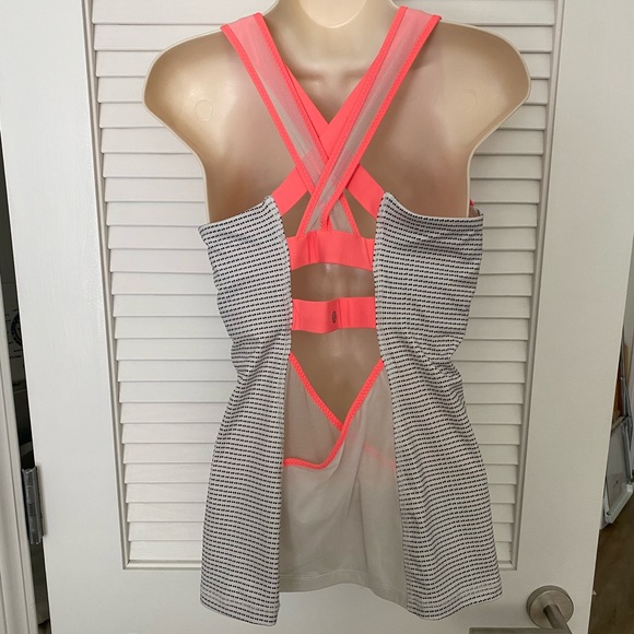 Lululemon Top with Built-in Bra, Size 10 - Picture 5 of 12
